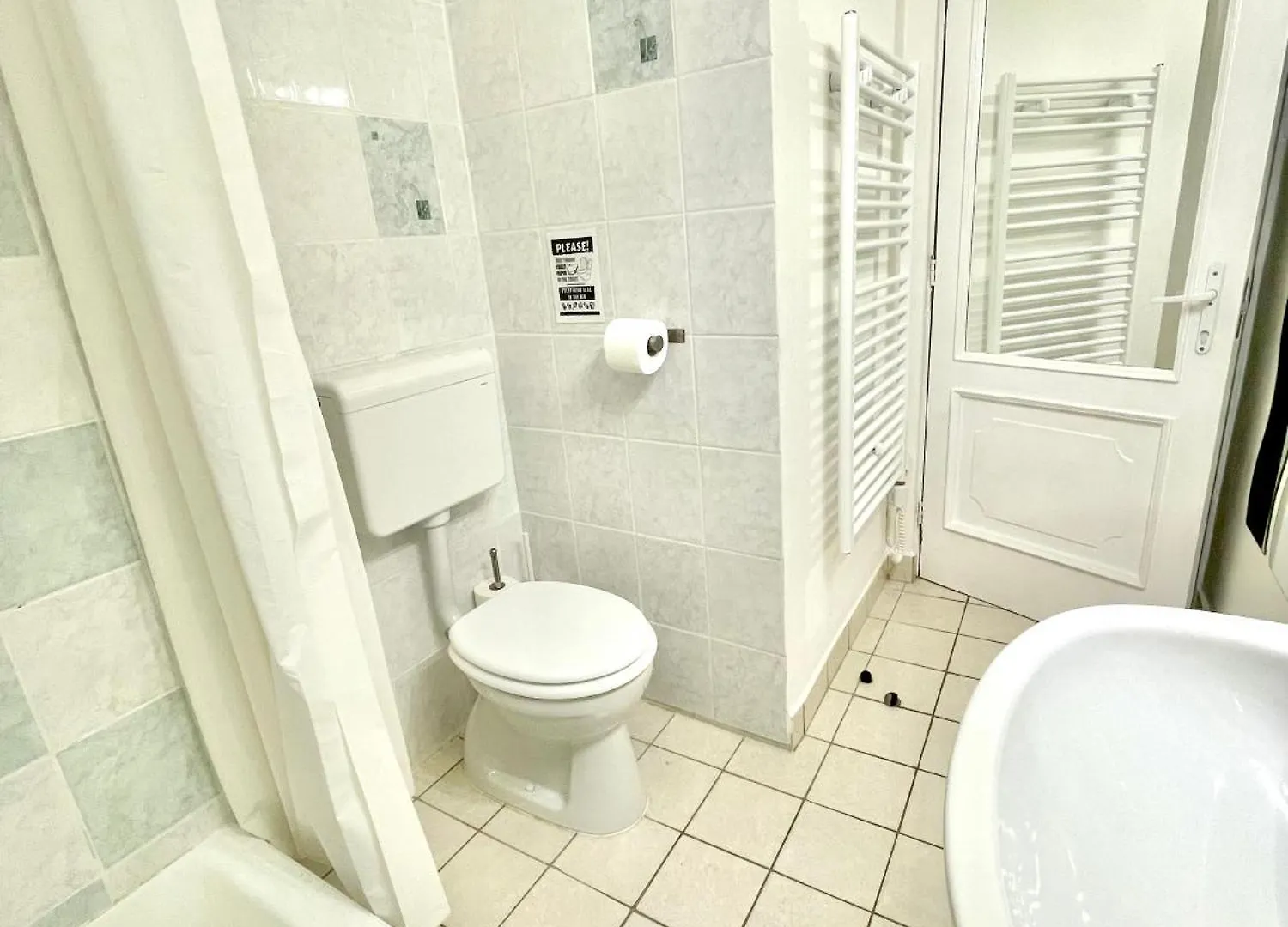 Small Cosy Apartment Near The Famous Westend City Center Budapešť Maďarsko