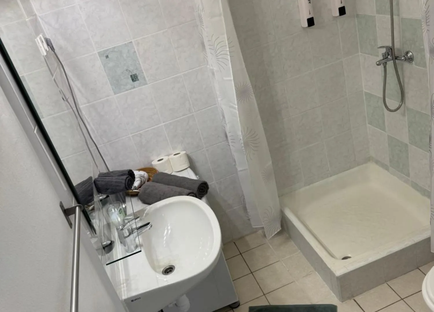 Small Cosy Apartment Near The Famous Westend City Center Budapešť