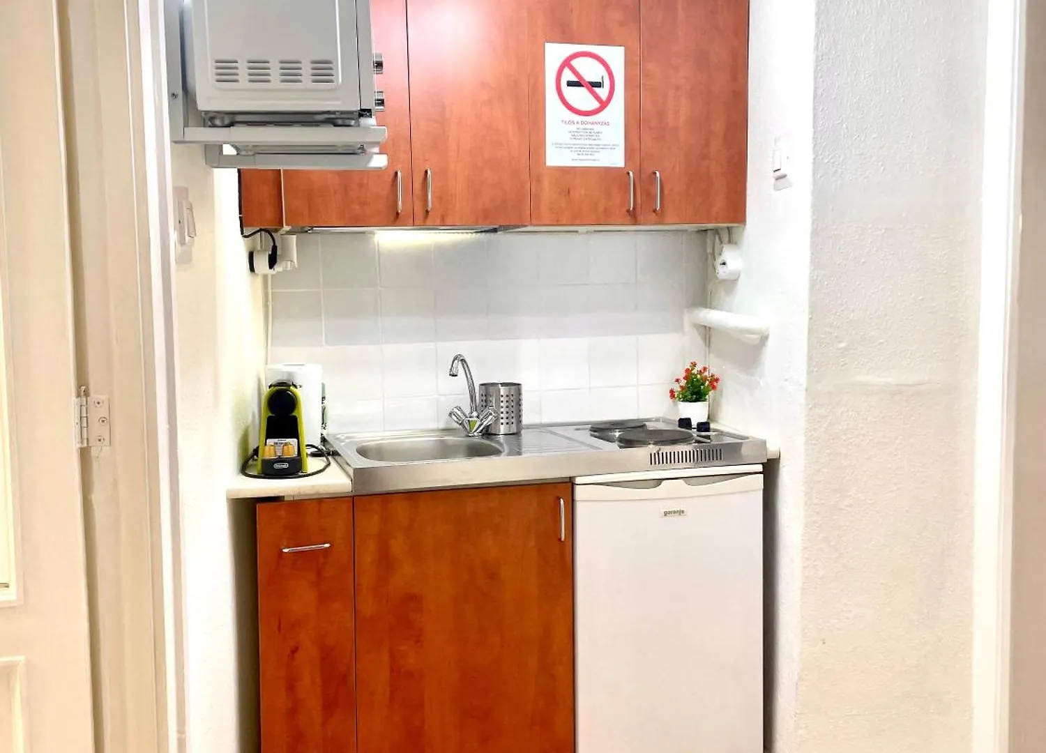 Small Cosy Apartment Near The Famous Westend City Center Budapest
